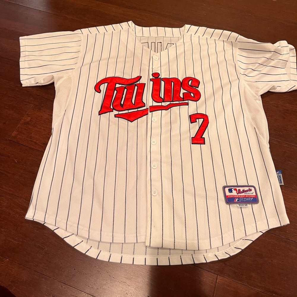 Twins Minnesota Joe mauer #7 jersey.  B1